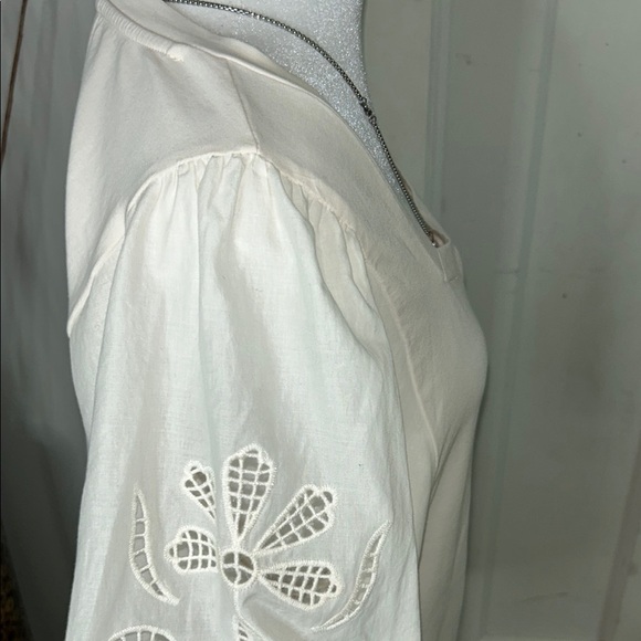 LC Lauren Conrad Cream Puff Sleeve Blouse Relaxed Fit - Picture 6 of 9